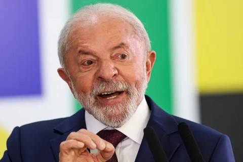 Lula zera imposto e subsidia diesel para conter alta do petróleo Guerra no Irã vem elevando os preços do barril no mercado global